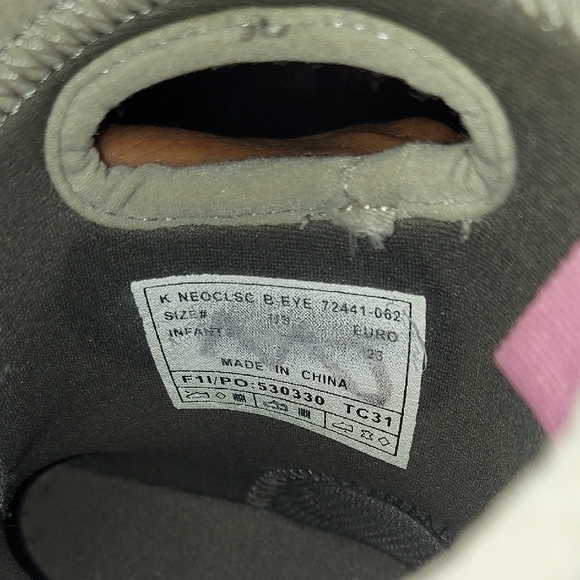 Bogs Kids' Gray and Pink Patterned Snow Boots SIZE 7 TODDLER - Picture 6 of 6